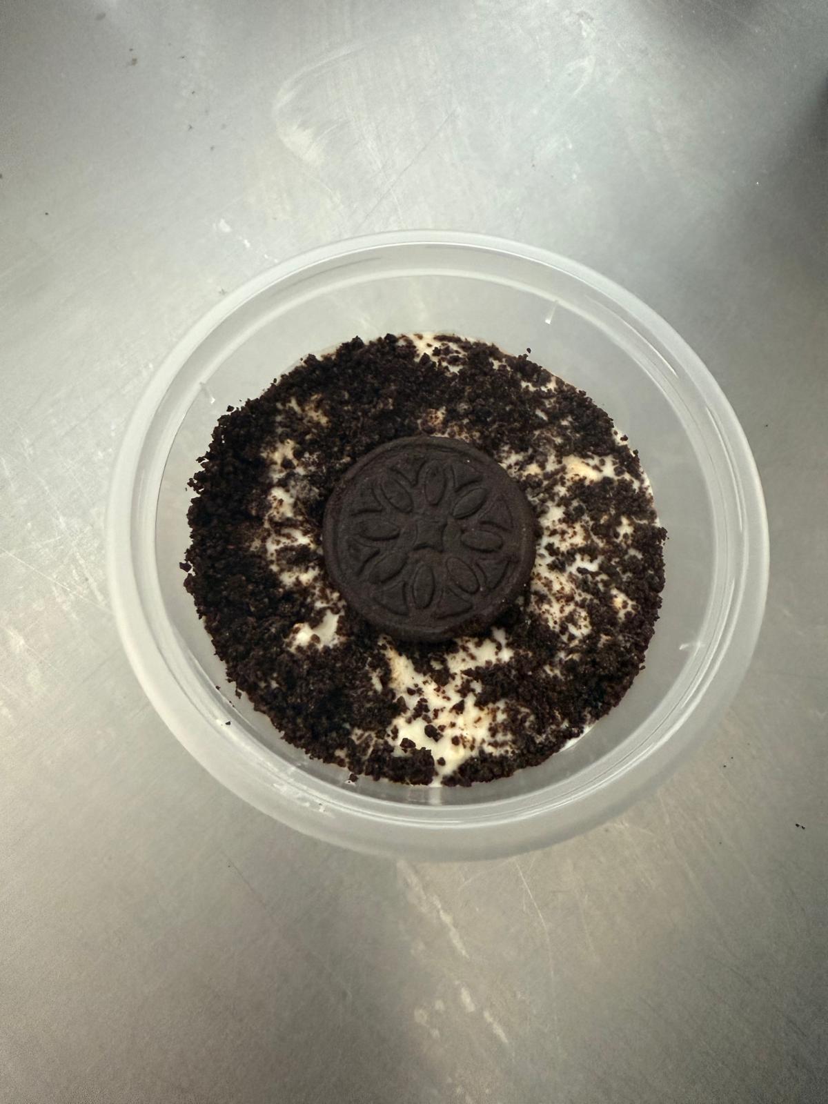 x2 Oreo Protein Oats 457kcal, 53g carb, 12g fat, 34g protein (Sun/Mon - Delivery)