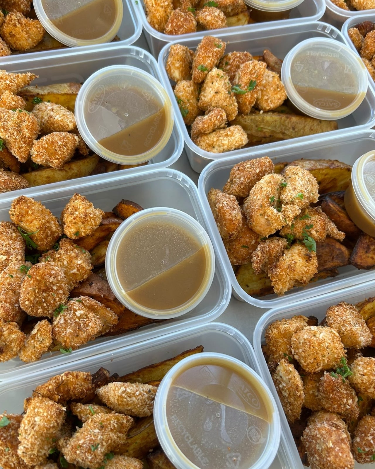 Popcorn Chicken 600kcal, 81g carb, 13g fat, 37g protein (Wed/Thur - Delivery)
